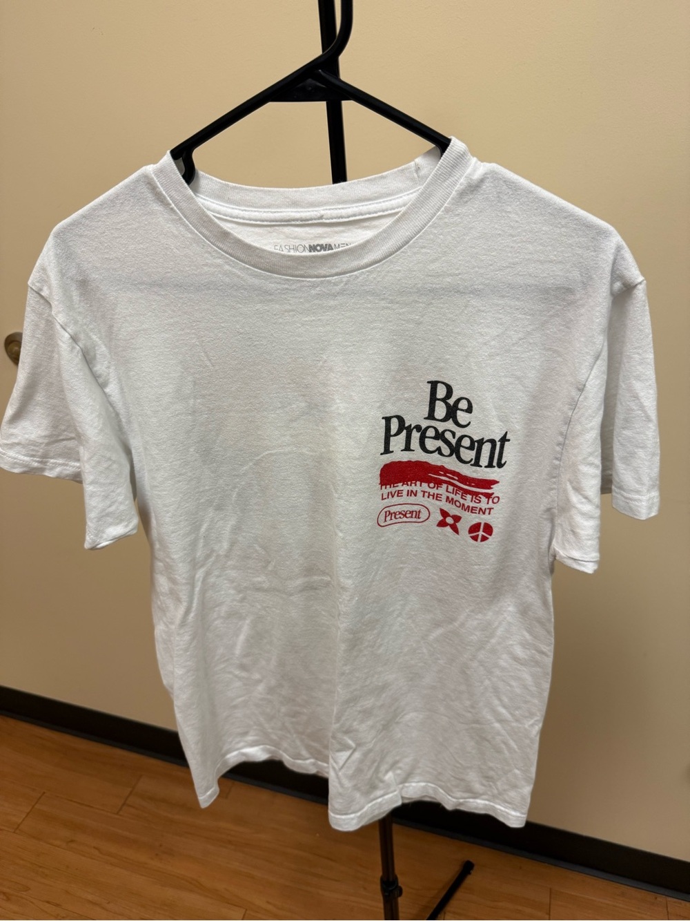 Fashion Nova Men “Be Present” Tee - M